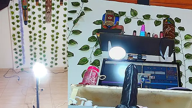 Snapshot of peachy__baby chatting on 04-23-26, 11:09 peachy baby online show from 04-23-26, 11:09