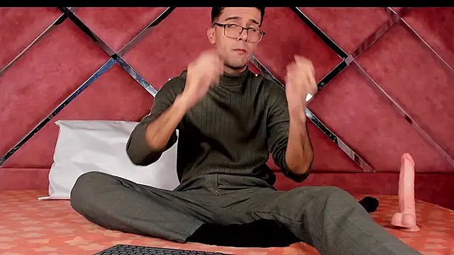 RodrigoColby2 online show from 06-03-26, 05:10
