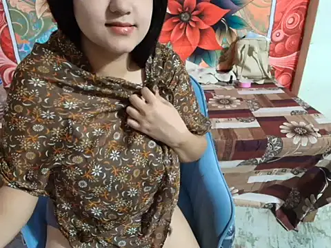 Snapshot of miss_-queen chatting on 05-12-26, 04:42 miss -queen online show from 05-12-26, 04:42