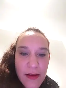 Snapshot of Maggie38 chatting on 04-14-26, 02:12 Maggie38 online show from 04-14-26, 02:12