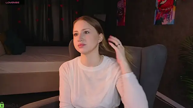 April Jackson online show from 04-08-26, 01:05