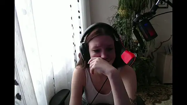 PunyKnee online show from 04-14-26, 08:20