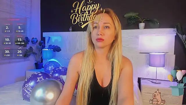 Snapshot of angelina_hilton chatting on 06-16-26, 12:30 angelina hilton online show from 06-16-26, 12:30