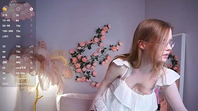 Snapshot of More_Sonne chatting on 06-12-26, 01:43 More Sonne online show from 06-12-26, 01:43