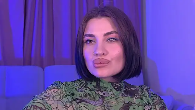 AdrianaToress online show from 05-27-26, 02:08