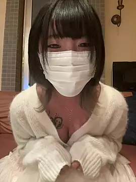 Snapshot of o_Yuki_o chatting on 05-10-26, 12:32 o Yuki o online show from 05-10-26, 12:32