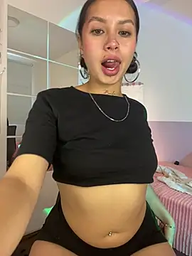Dreanaa online show from 06-16-26, 08:44