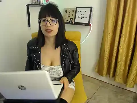 Isis dark online show from 05-06-26, 09:09