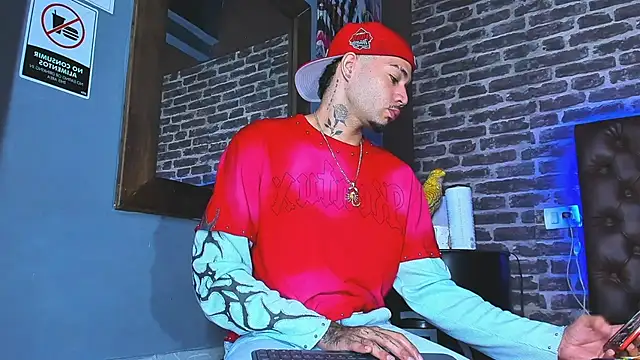 Daniel huge22 online show from 06-14-26, 03:03