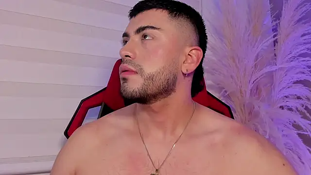 Alexander Diazz online show from 05-19-26, 03:18