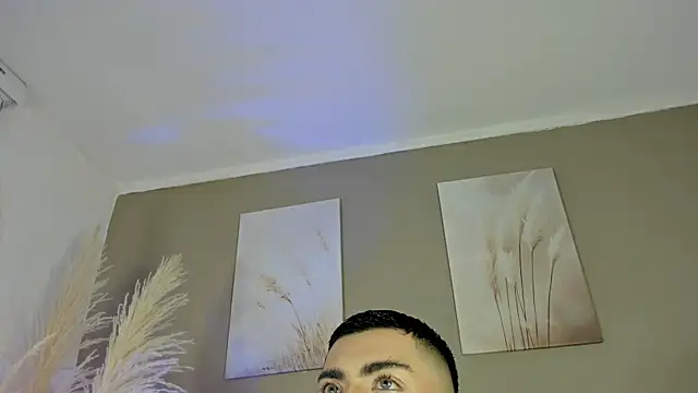Snapshot of Alexander_Diazz chatting on 06-02-26, 12:29 Alexander Diazz online show from 06-02-26, 12:29