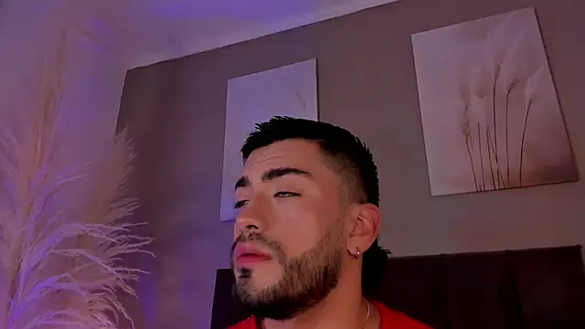 Snapshot of Alexander_Diazz chatting on 07-11-26, 01:25 Alexander Diazz online show from 07-11-26, 01:25