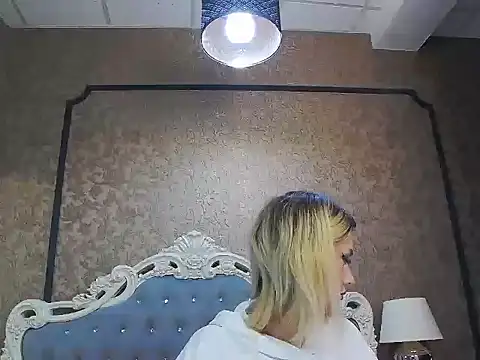 Ivy Quin online show from 04-15-26, 03:24