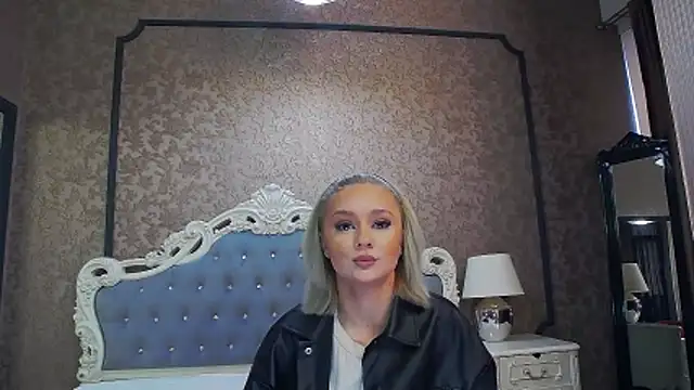 Ivy Quin online show from 05-21-26, 04:08