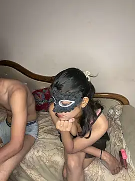 Snapshot of Love_Birds00 chatting on 04-10-26, 09:25 Love Birds00 online show from 04-10-26, 09:25