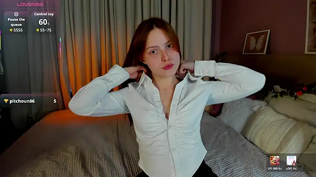 Snapshot of Diana_Broooks chatting on 04-21-26, 09:26 Diana Broooks online show from 04-21-26, 09:26