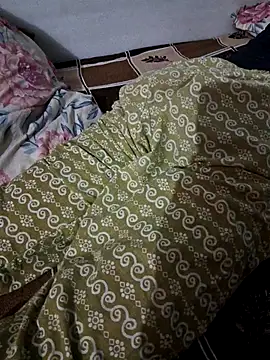 Snapshot of Your-Malini chatting on 06-14-26, 06:21 Your-Malini online show from 06-14-26, 06:21