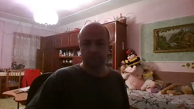 Snapshot of Luceriusbigass chatting on 11-05-25, 06:30 Luceriusbigass online show from 11-05-25, 06:30