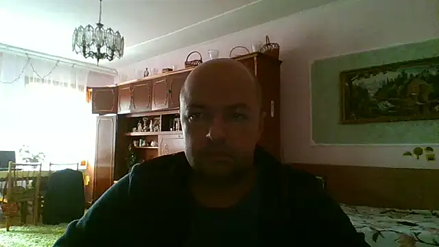 Snapshot of Luceriusbigass chatting on 11-09-25, 08:56 Luceriusbigass online show from 11-09-25, 08:56