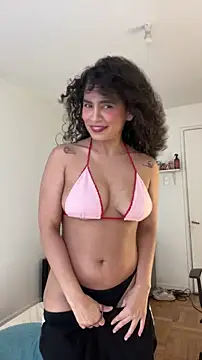 Snapshot of holaRosa chatting on 04-12-26, 09:20 holaRosa online show from 04-12-26, 09:20