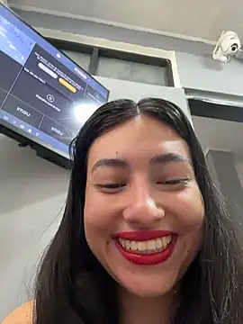 Snapshot of VioletRousee chatting on 07-07-26, 01:48 VioletRousee online show from 07-07-26, 01:48