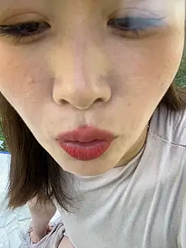 Snapshot of qin205205 chatting on 07-14-26, 02:05 qin205205 online show from 07-14-26, 02:05