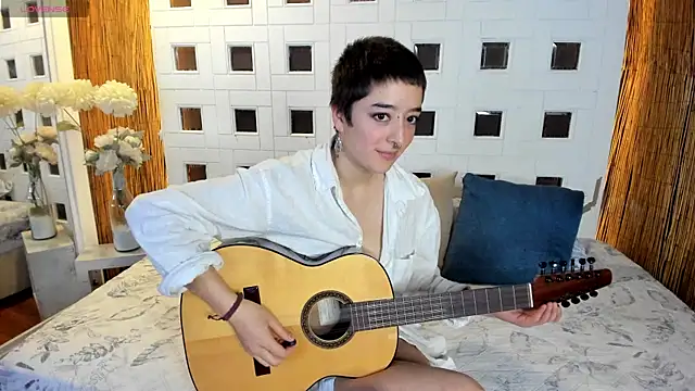 Snapshot of Atheena__ chatting on 04-23-26, 01:24 Atheena online show from 04-23-26, 01:24