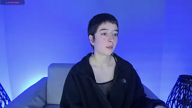 Snapshot of Atheena__ chatting on 06-05-26, 12:11 Atheena online show from 06-05-26, 12:11
