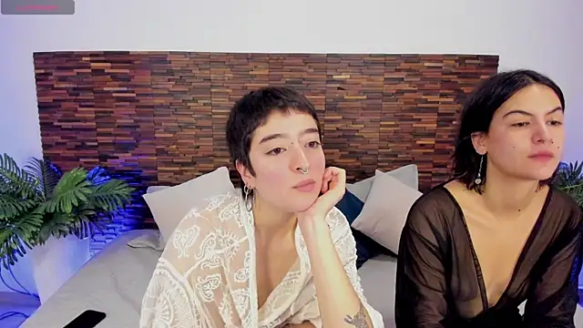 Snapshot of freyaa__1 chatting on 06-16-26, 01:03 freyaa 1 online show from 06-16-26, 01:03