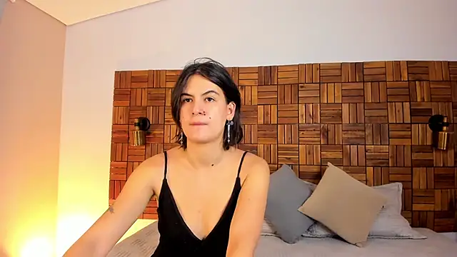 Snapshot of freyaa__1 chatting on 06-18-26, 12:42 freyaa 1 online show from 06-18-26, 12:42