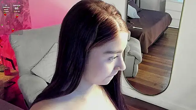 Snapshot of Zoe_mendezz chatting on 06-28-26, 12:11 Zoe mendezz online show from 06-28-26, 12:11