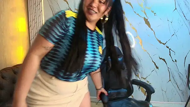 Snapshot of Sasha_tf chatting on 06-11-26, 08:51 Sasha tf online show from 06-11-26, 08:51