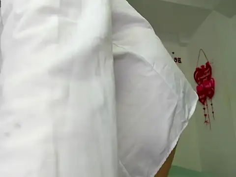 Carolinaa-03 online show from 04-09-26, 11:43