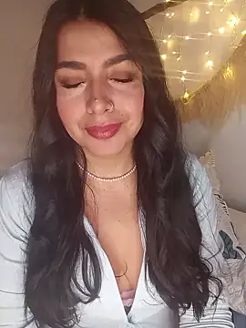 Snapshot of Antonella-corruso chatting on 05-06-26, 03:24 Antonella-corruso online show from 05-06-26, 03:24