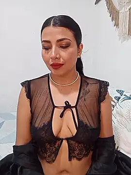 Snapshot of Antonella-corruso chatting on 05-23-26, 12:05 Antonella-corruso online show from 05-23-26, 12:05