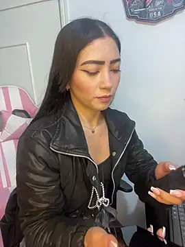 Snapshot of AMBERBUNNY_ chatting on 05-02-26, 01:16 AMBERBUNNY online show from 05-02-26, 01:16