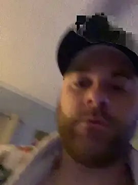 MrBiggles69 online show from 04-11-26, 07:45