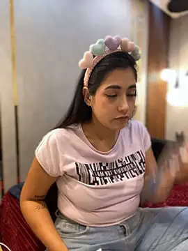 Snapshot of Hana-Parker chatting on 06-24-26, 11:59 Hana-Parker online show from 06-24-26, 11:59
