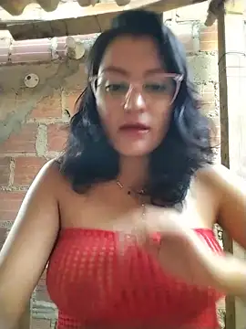 Snapshot of sienna_elara chatting on 07-08-26, 11:04 sienna elara online show from 07-08-26, 11:04