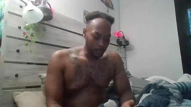 Snapshot of zdaddymm chatting on 06-17-26, 08:43 zdaddymm online show from 06-17-26, 08:43