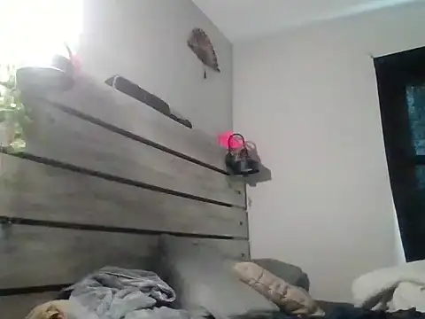 Snapshot of zdaddymm chatting on 06-28-26, 01:17 zdaddymm online show from 06-28-26, 01:17