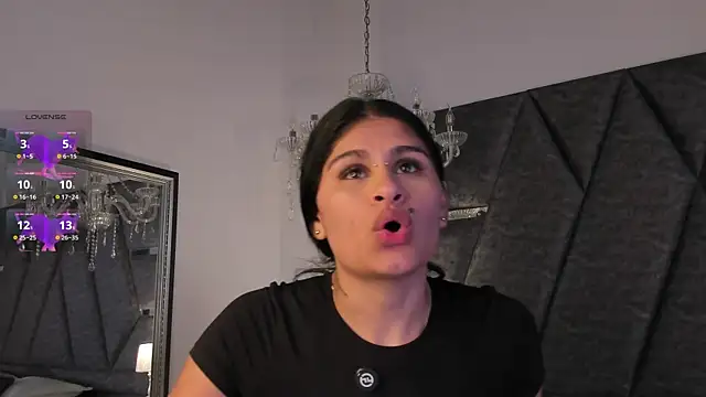 Snapshot of Cleopattra chatting on 05-31-26, 07:04 Cleopattra online show from 05-31-26, 07:04