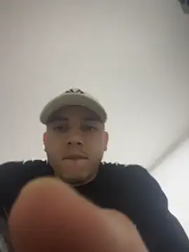 Max valiant online show from 04-15-26, 12:28