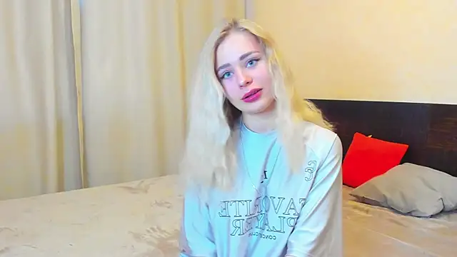 cute mey  online show from 06-05-26, 01:56