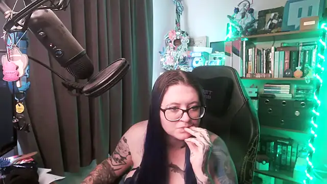 CaptivatedTate online show from 04-13-26, 02:06