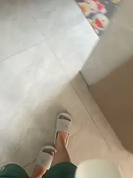 Snapshot of liming187 chatting on 04-09-26, 06:19 liming187 online show from 04-09-26, 06:19