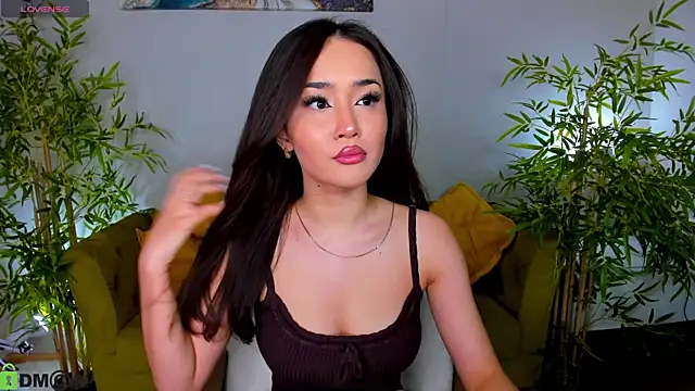 Riddle Lay online show from 04-24-26, 09:56