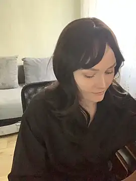 Snapshot of Ann_Hunt chatting on 04-16-26, 07:31 Ann Hunt online show from 04-16-26, 07:31