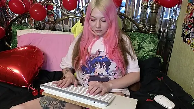 Sansarella online show from 02-12-25, 07:24