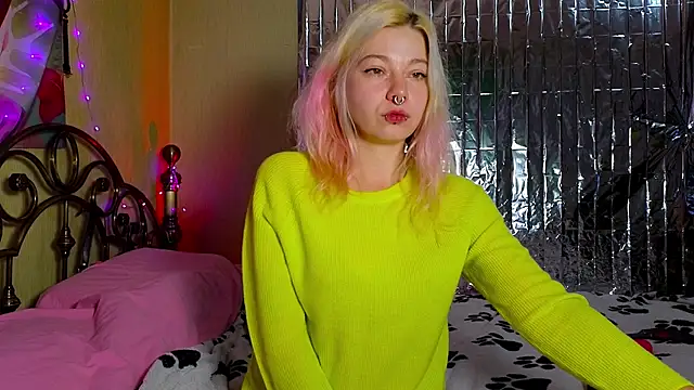 Sansarella online show from 09-26-25, 04:00